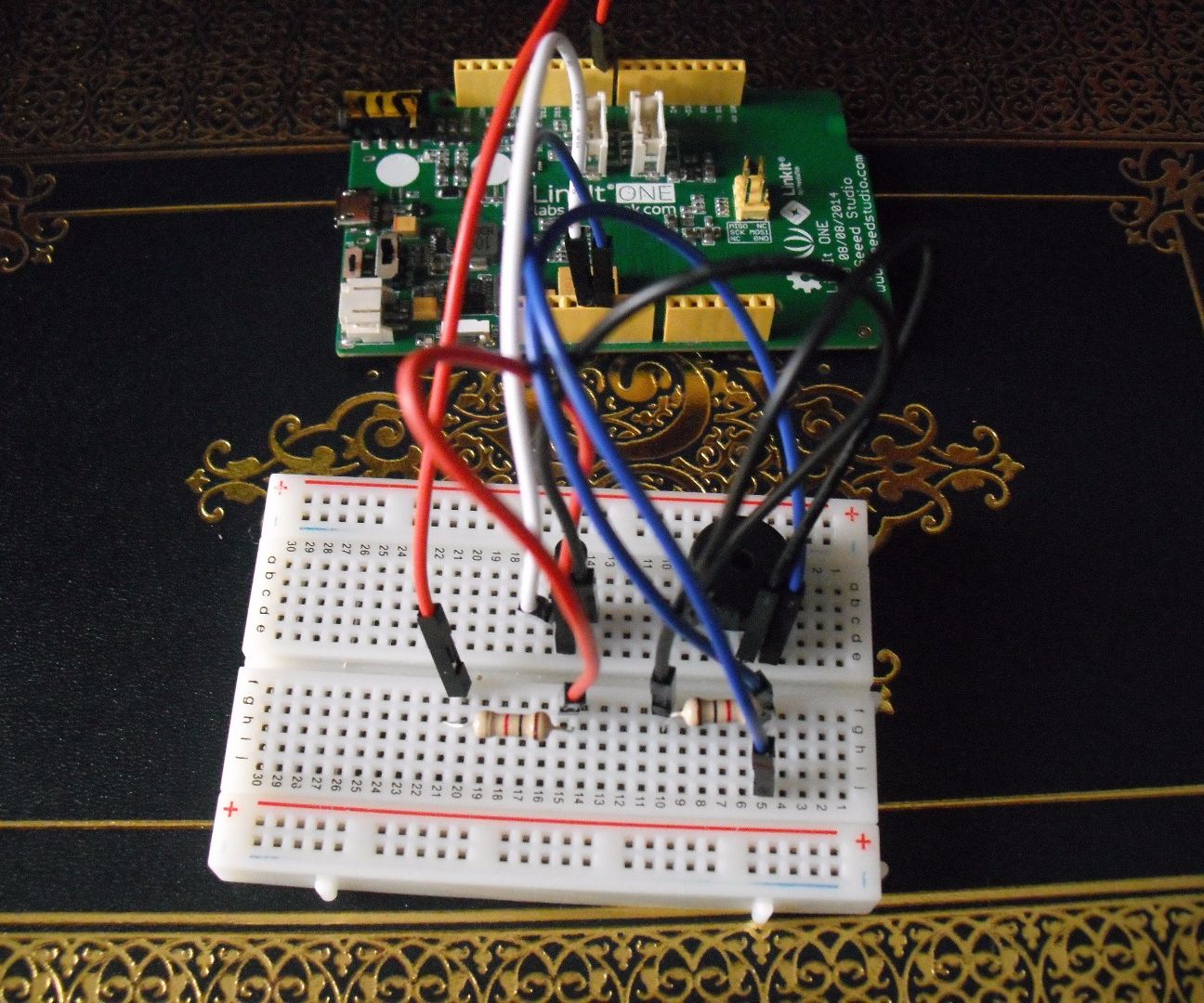 Linkit ONE Baics: Audio Buzzer