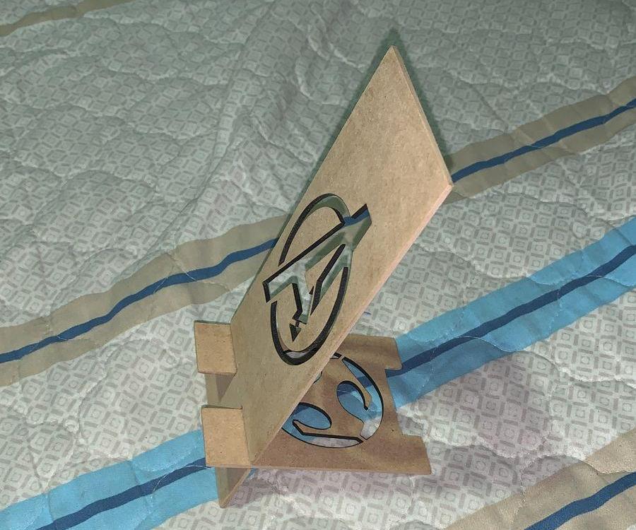 Soporte De Celular Con Diseño De Avengers
