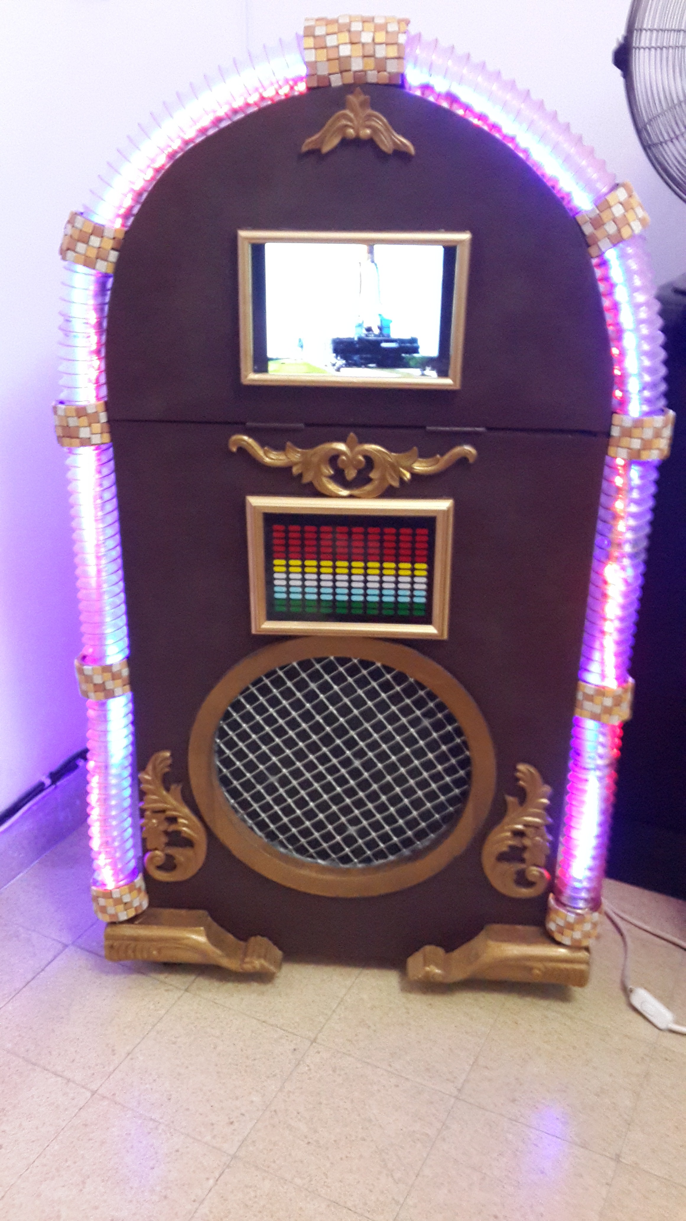 DIY Disco-Karaoke Jukebox