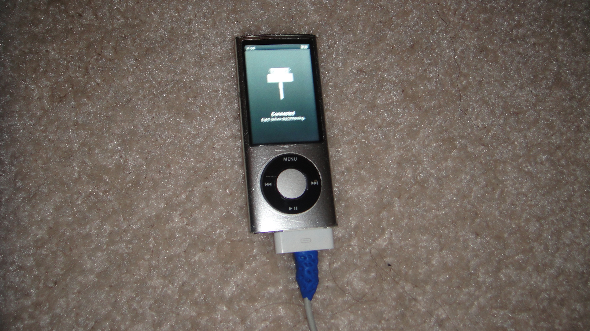 How to fix a ripped ipod cable with sugru