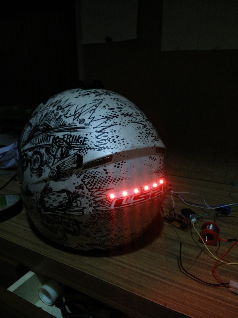 Wireless motorcycle/bicycle helmet brake light ..very easy