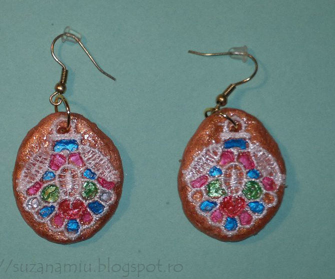 Earrings from clay with lace
