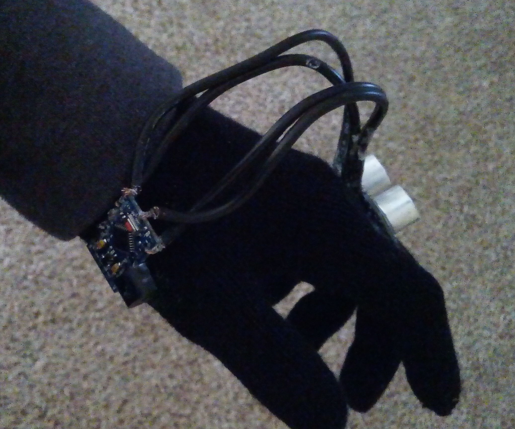 Ultrasonic Device to Enhance the Navigation of the Visually Impaired