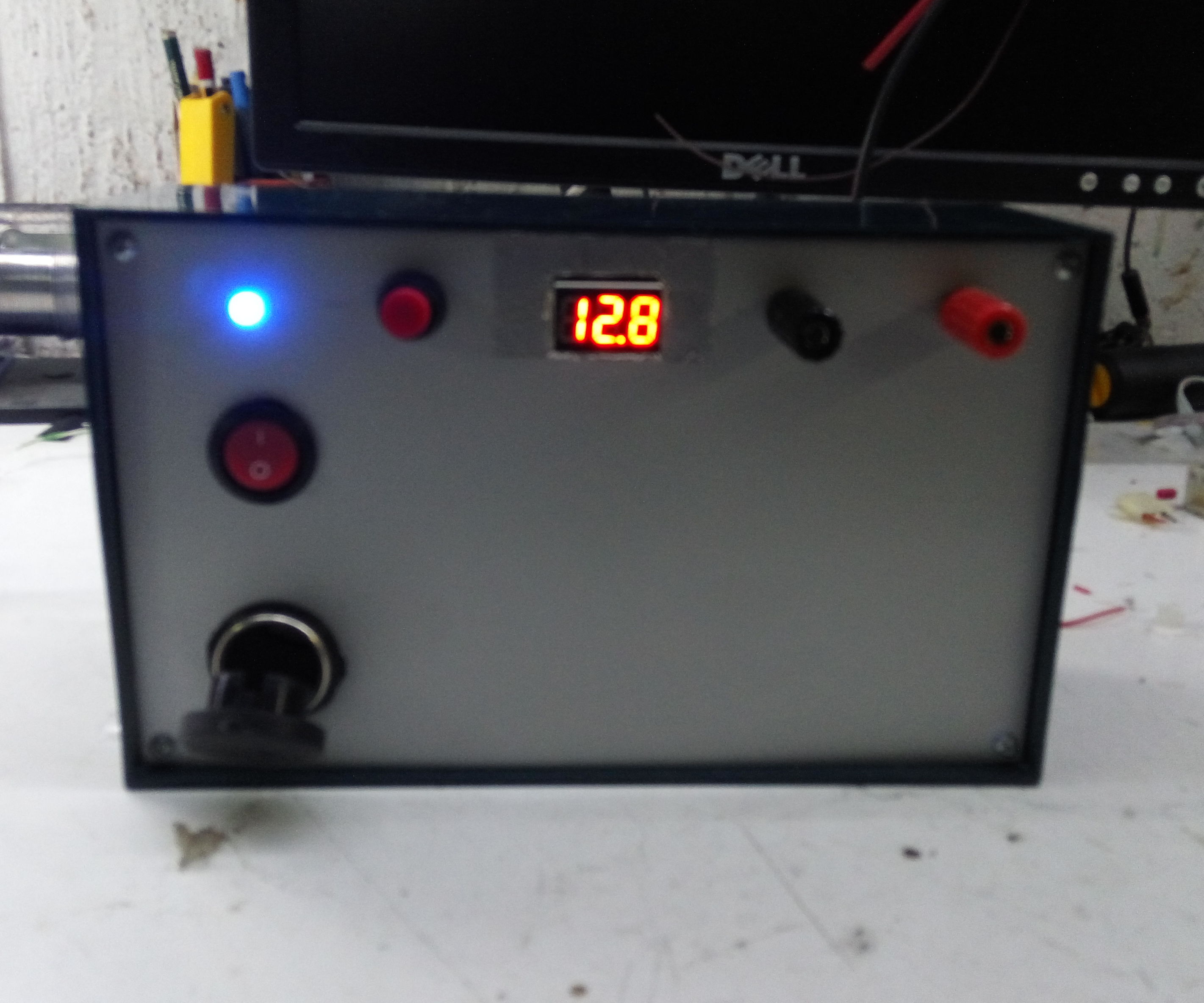 Easy to build 9000mah power bank for camping use 