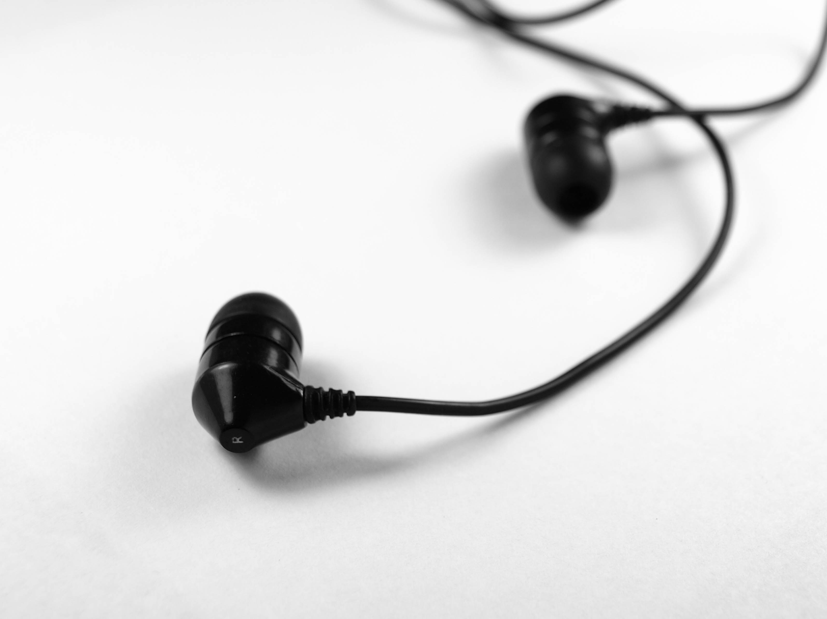 Never loose earbud tips again!