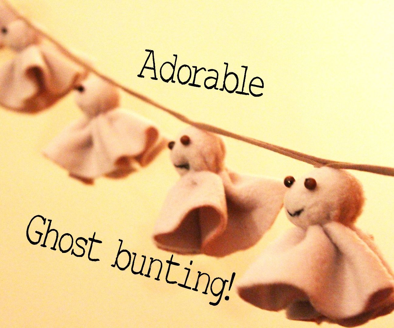 Super Adorable Ghost Bunting