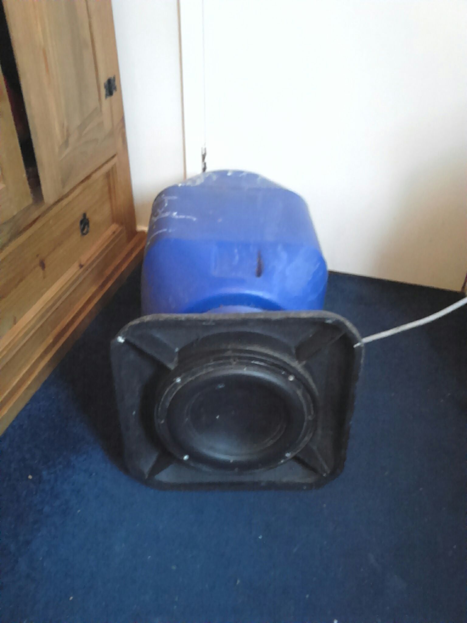 barrel speaker