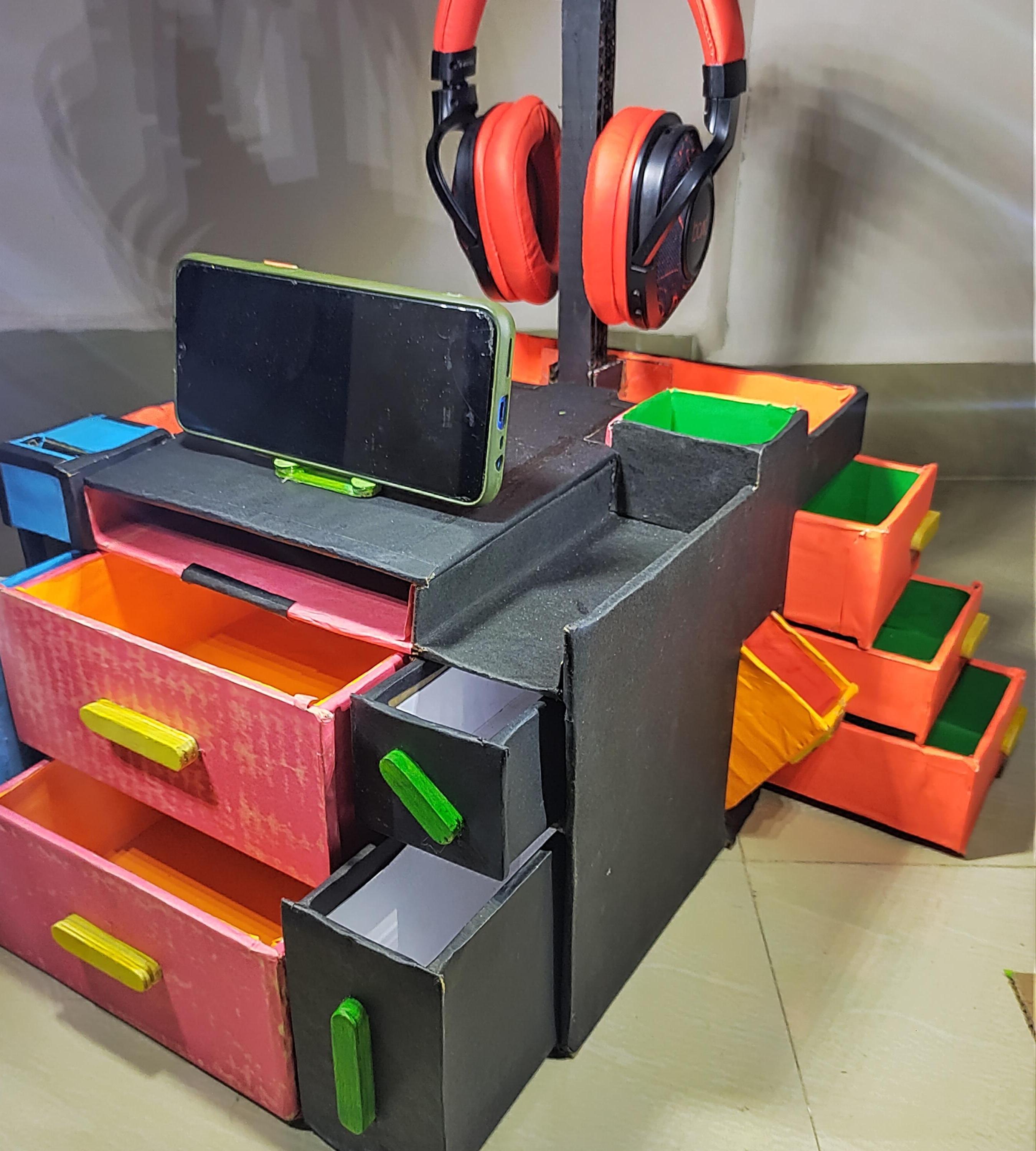 CARDBOARD COMPLEX 