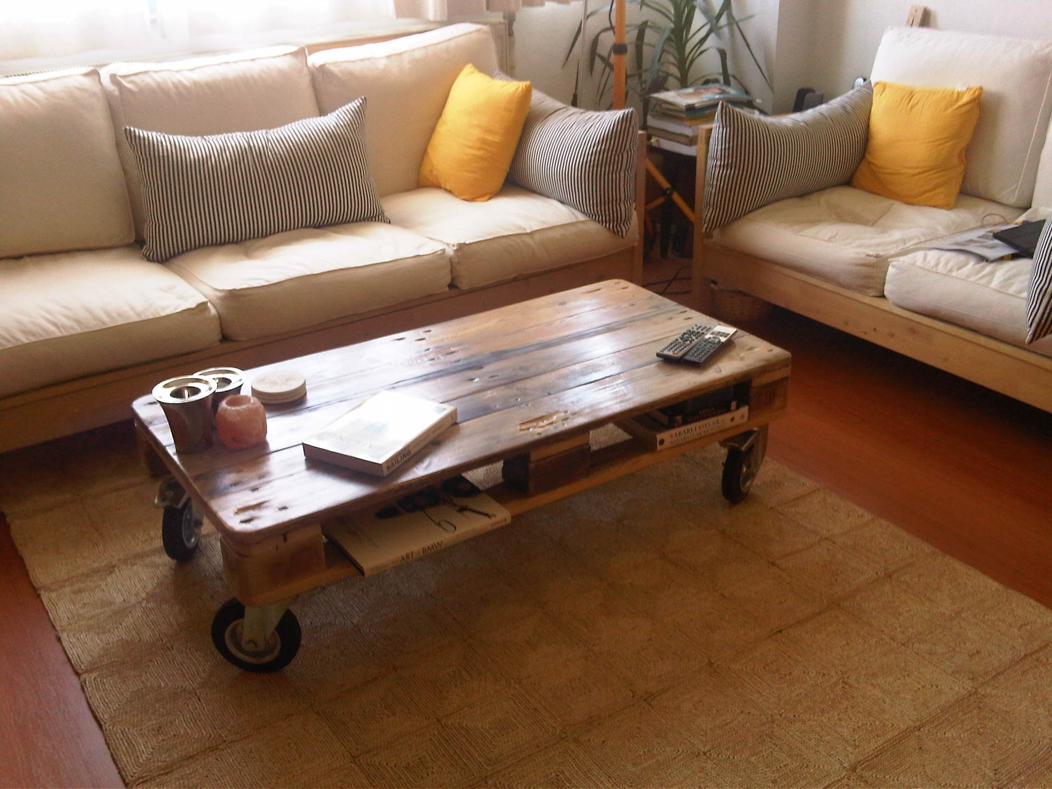 Pallet Coffee Table From Reclaimed Wood