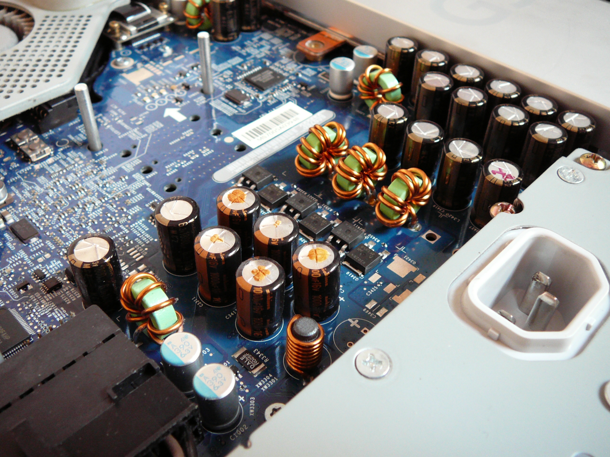 Imac G5 DIY capacitors repair