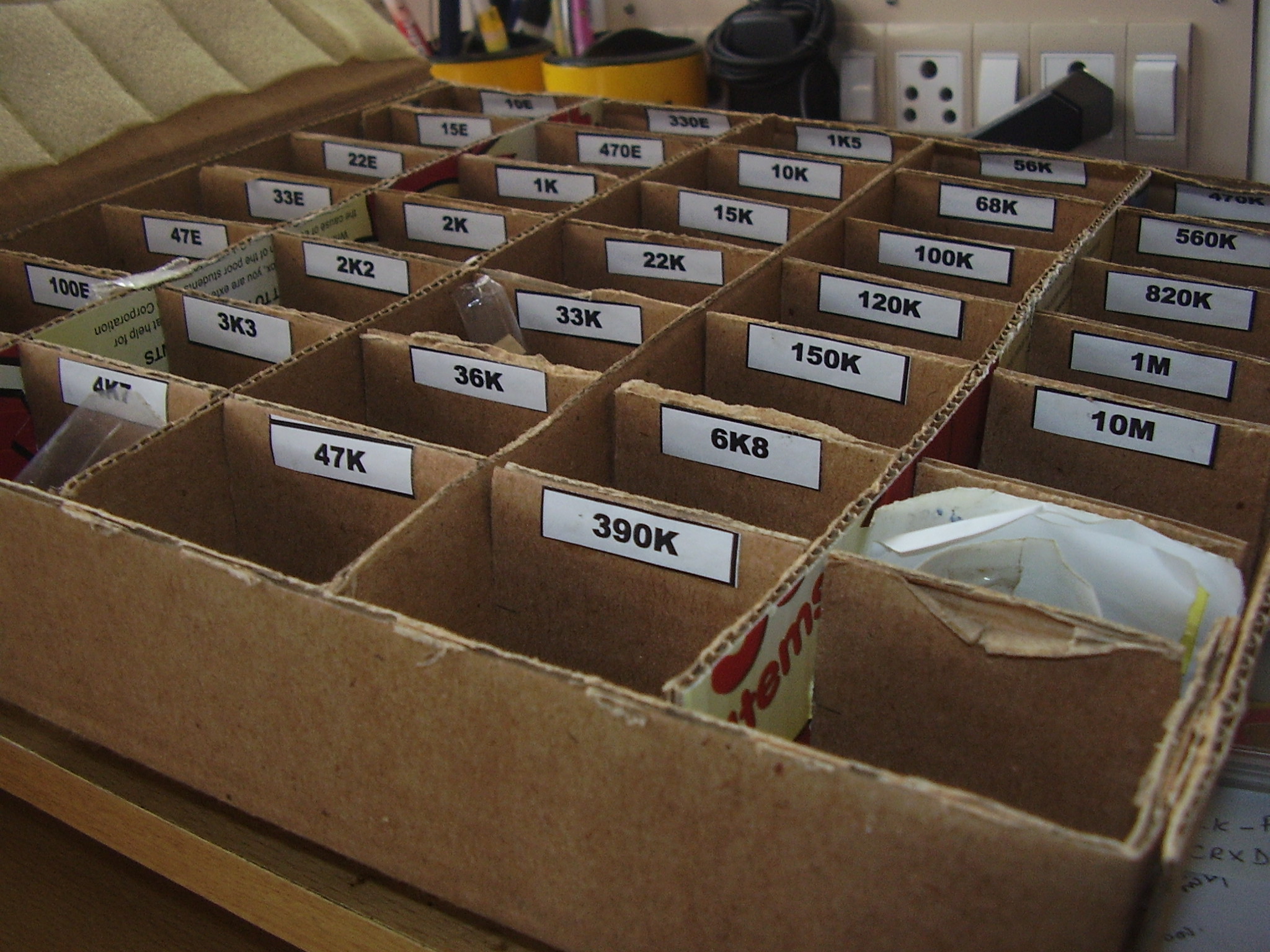 DIY RESISTOR BOX
