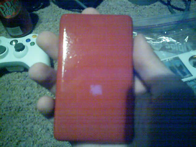 Painting The back (shiny) side of you 5th gen iPod.