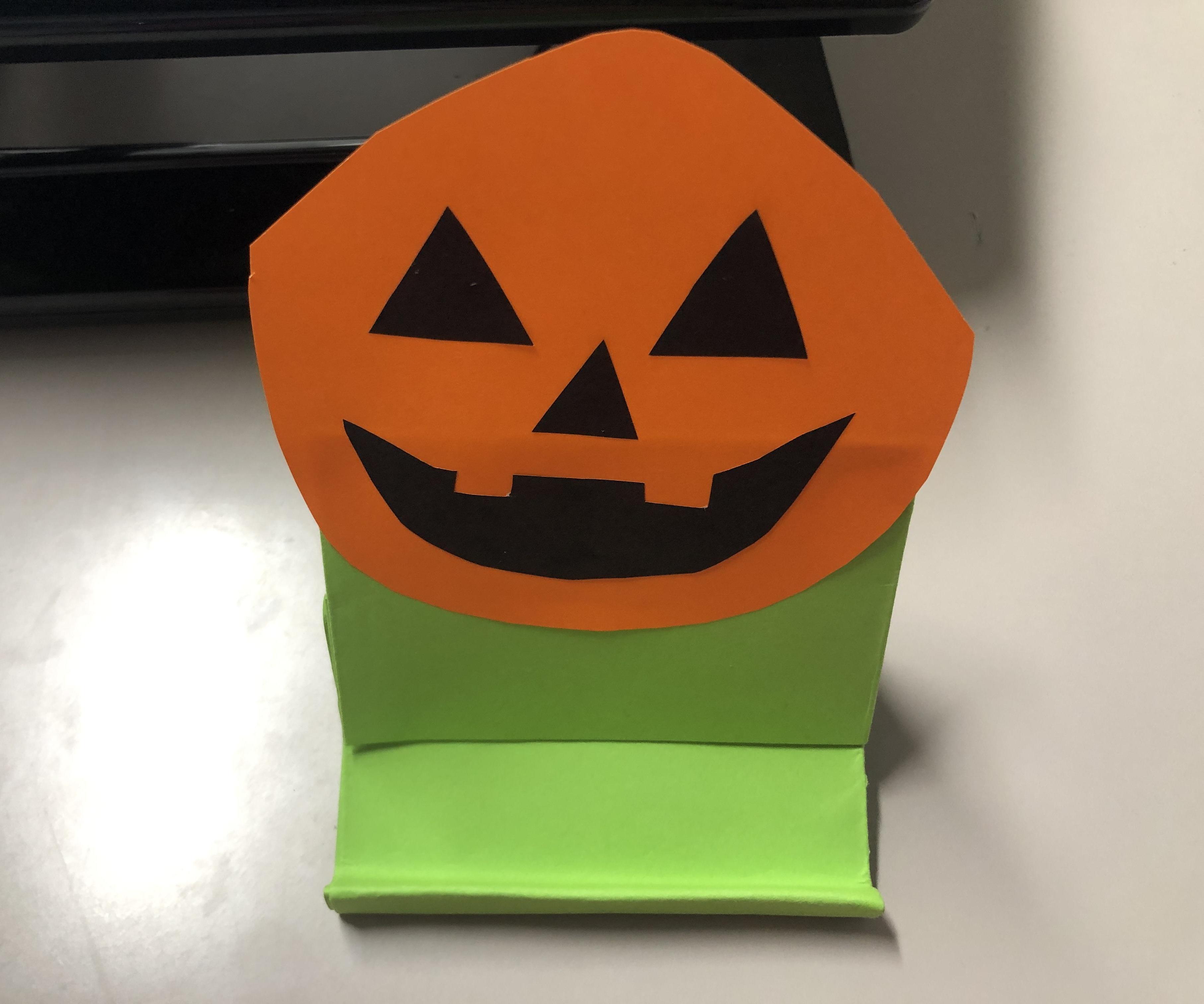 DIY Phone Holder(Halloween Theme)