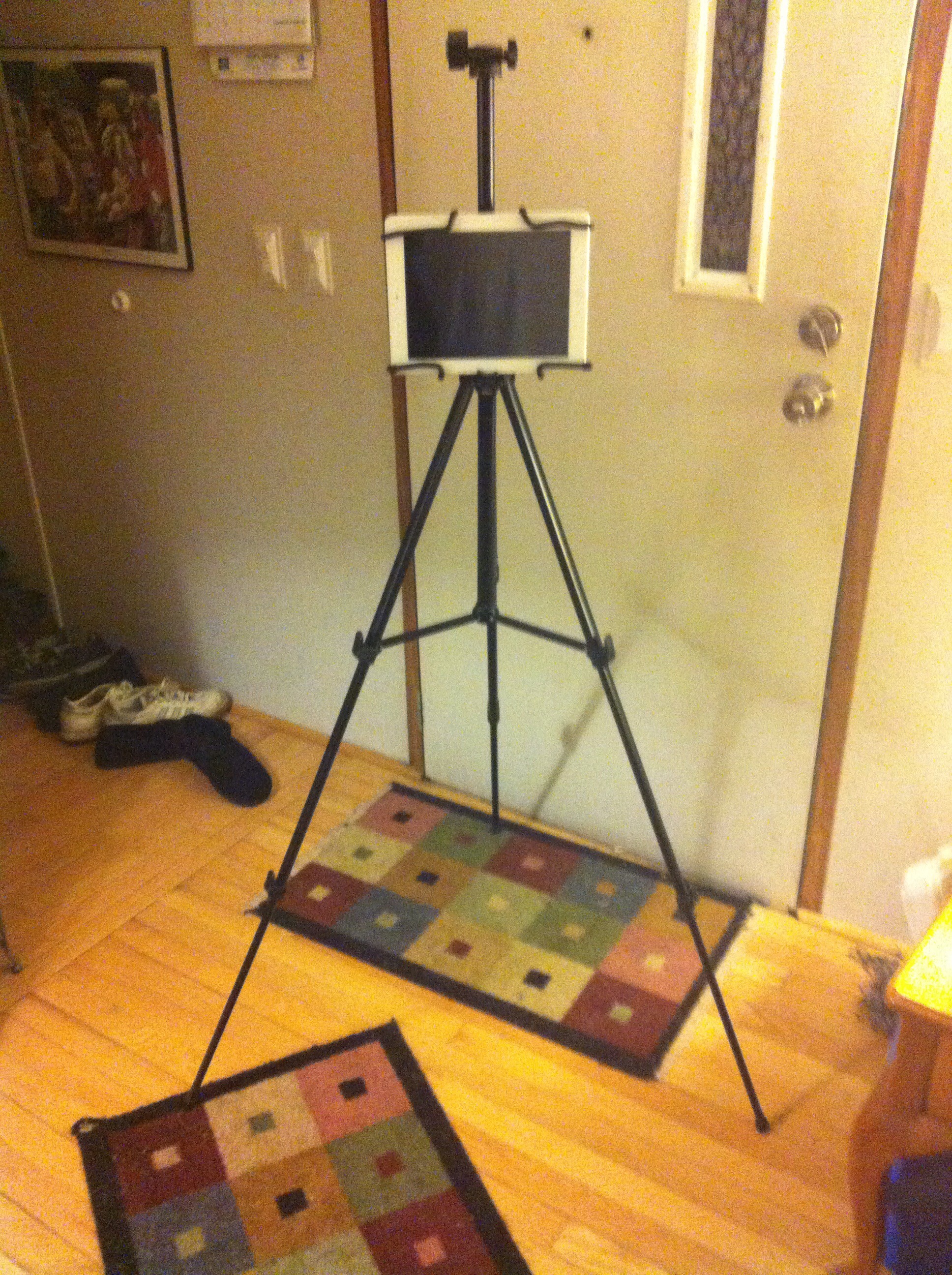 Fast And Easy iPad Stand