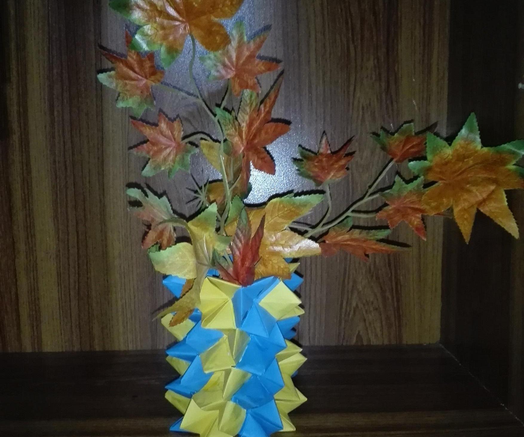 How to make paper vase|Paper craft