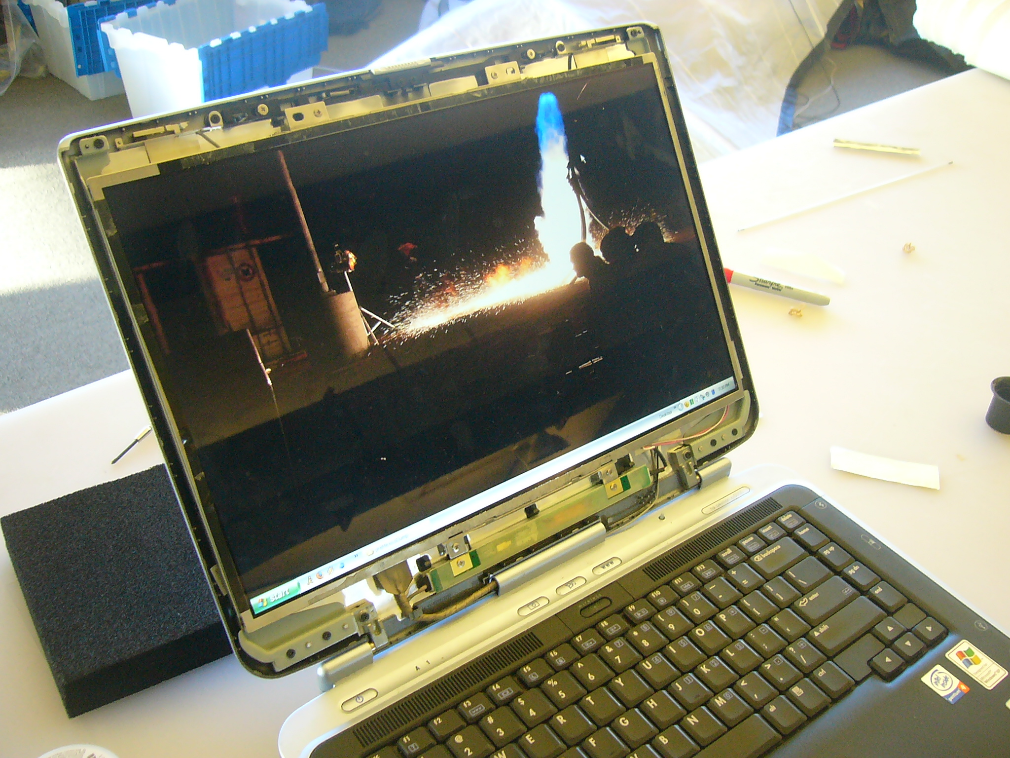  How to Replace Your Laptop's Backlight