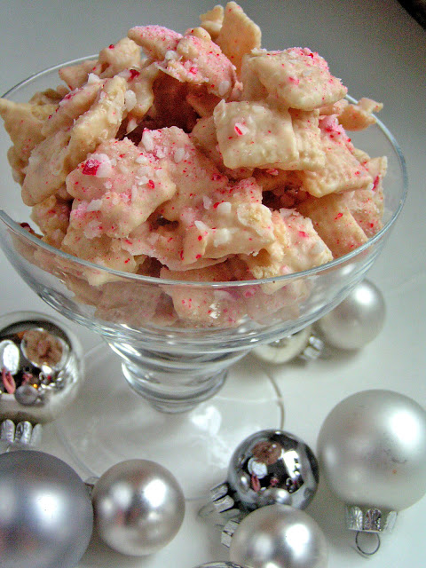 Peppermint Chex Mix