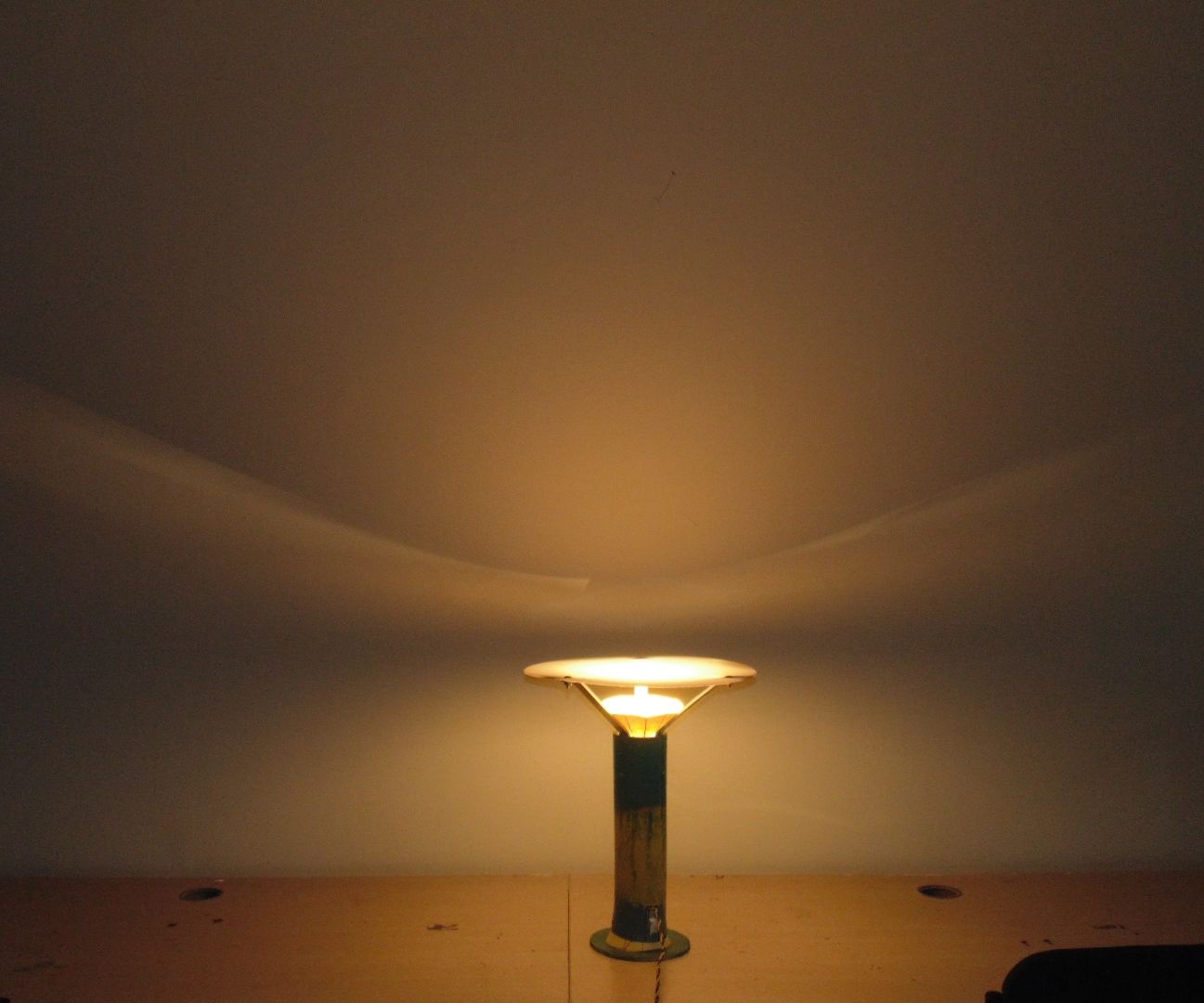 Refractive bamboo lamp
