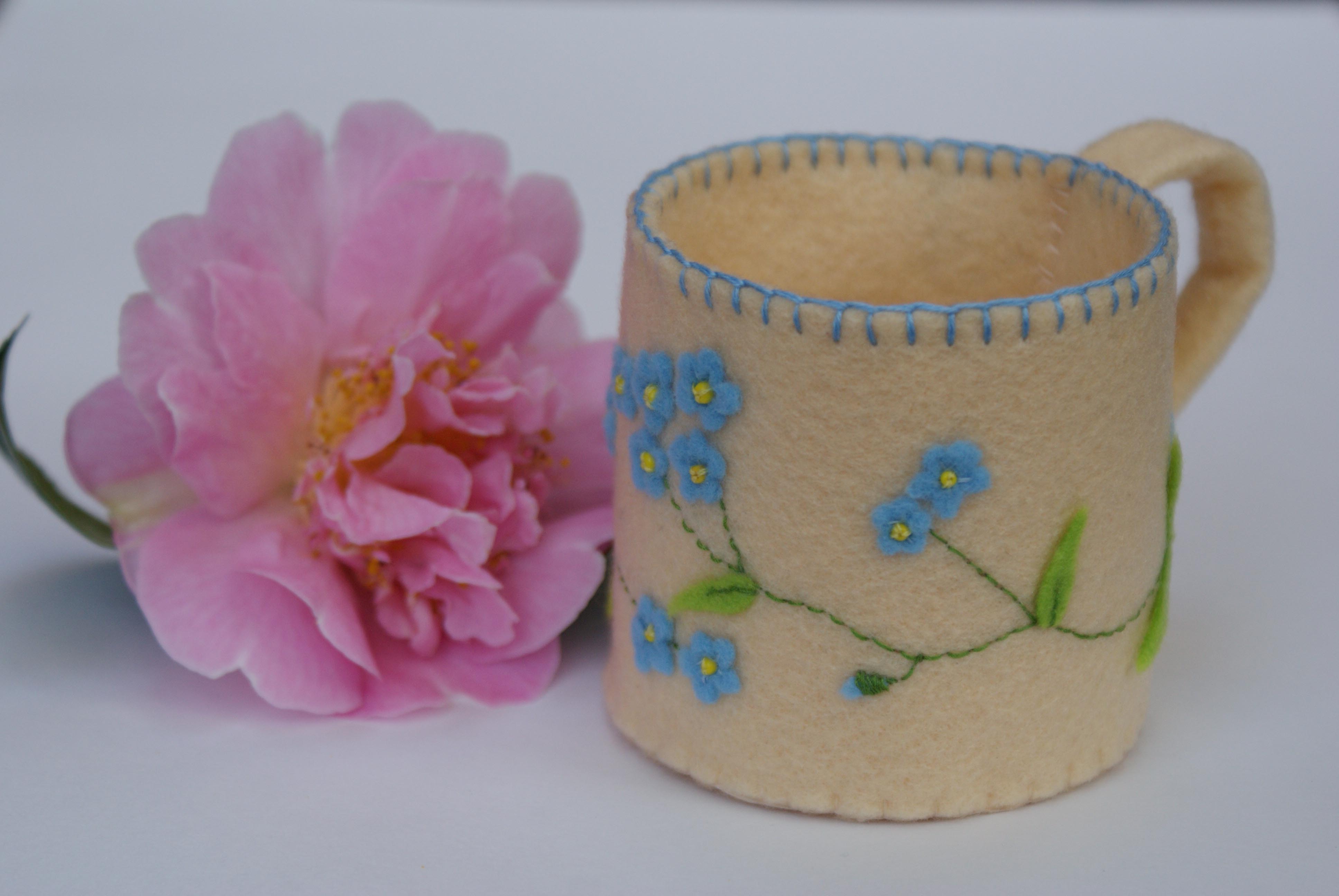 Forget-me-not mug