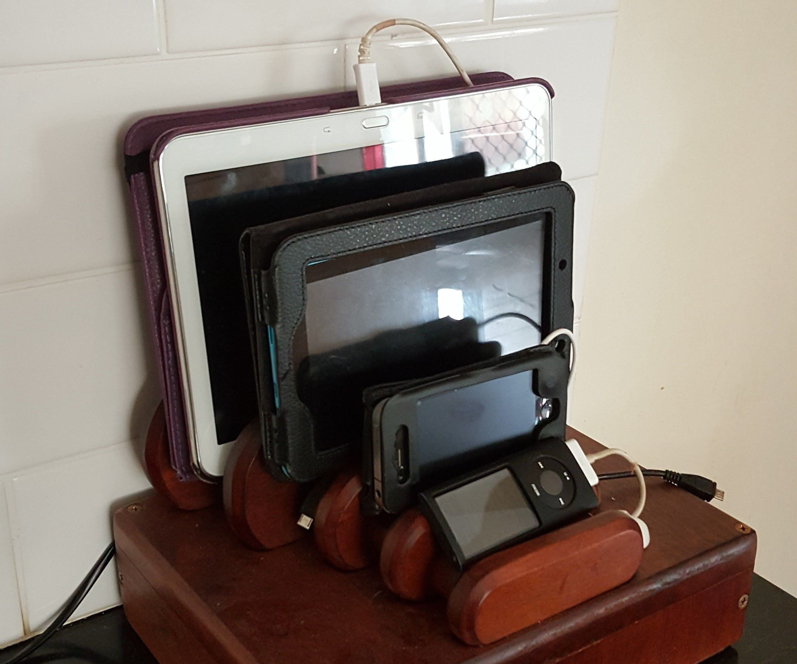 How to Build a 5 Port Charging Station