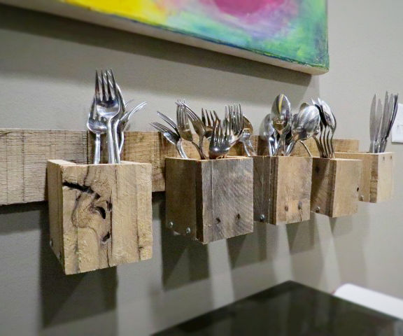 Pallet Wood Silverware Holder