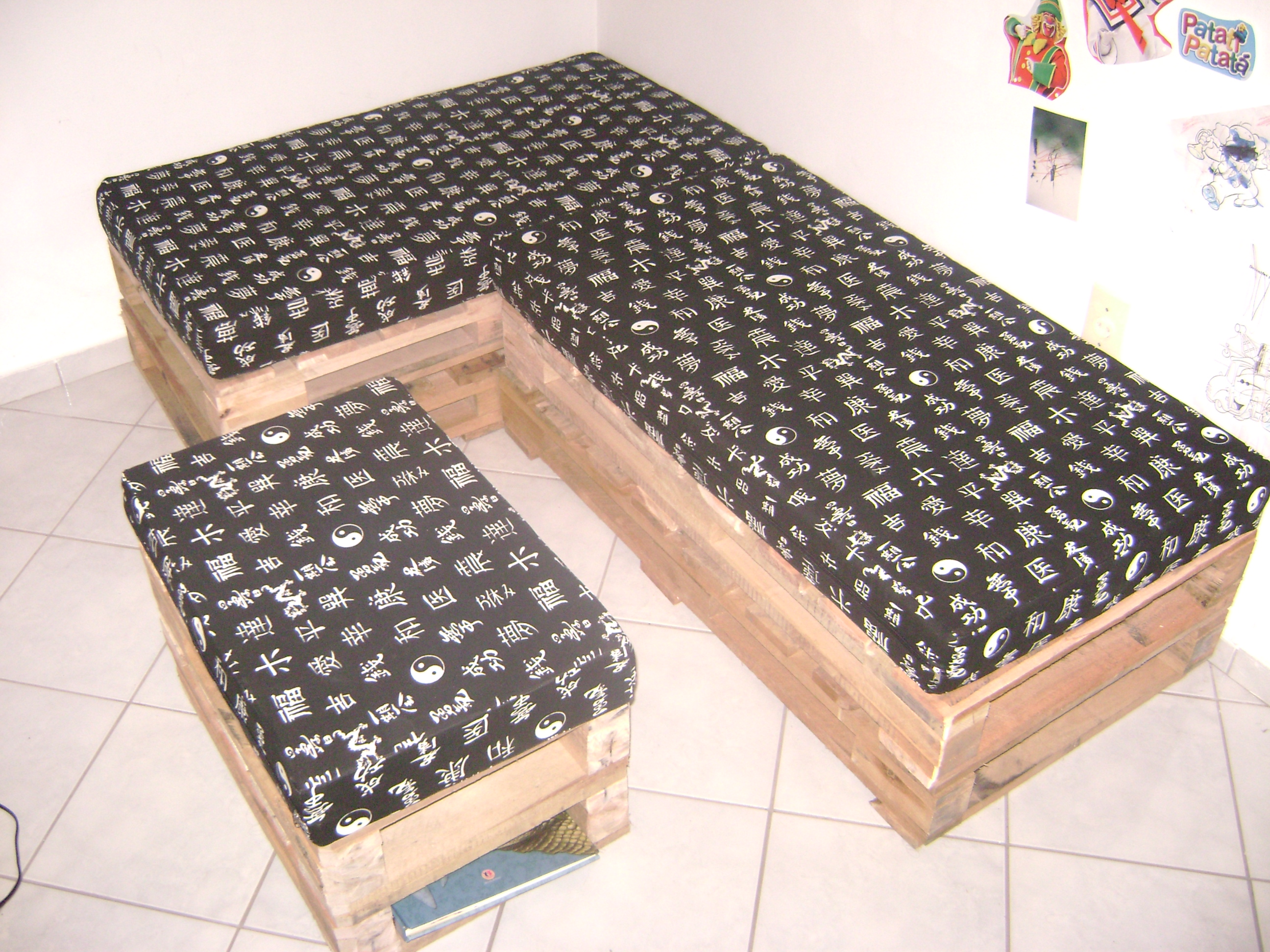 Sofa De Pallets (Pallet Sofa)