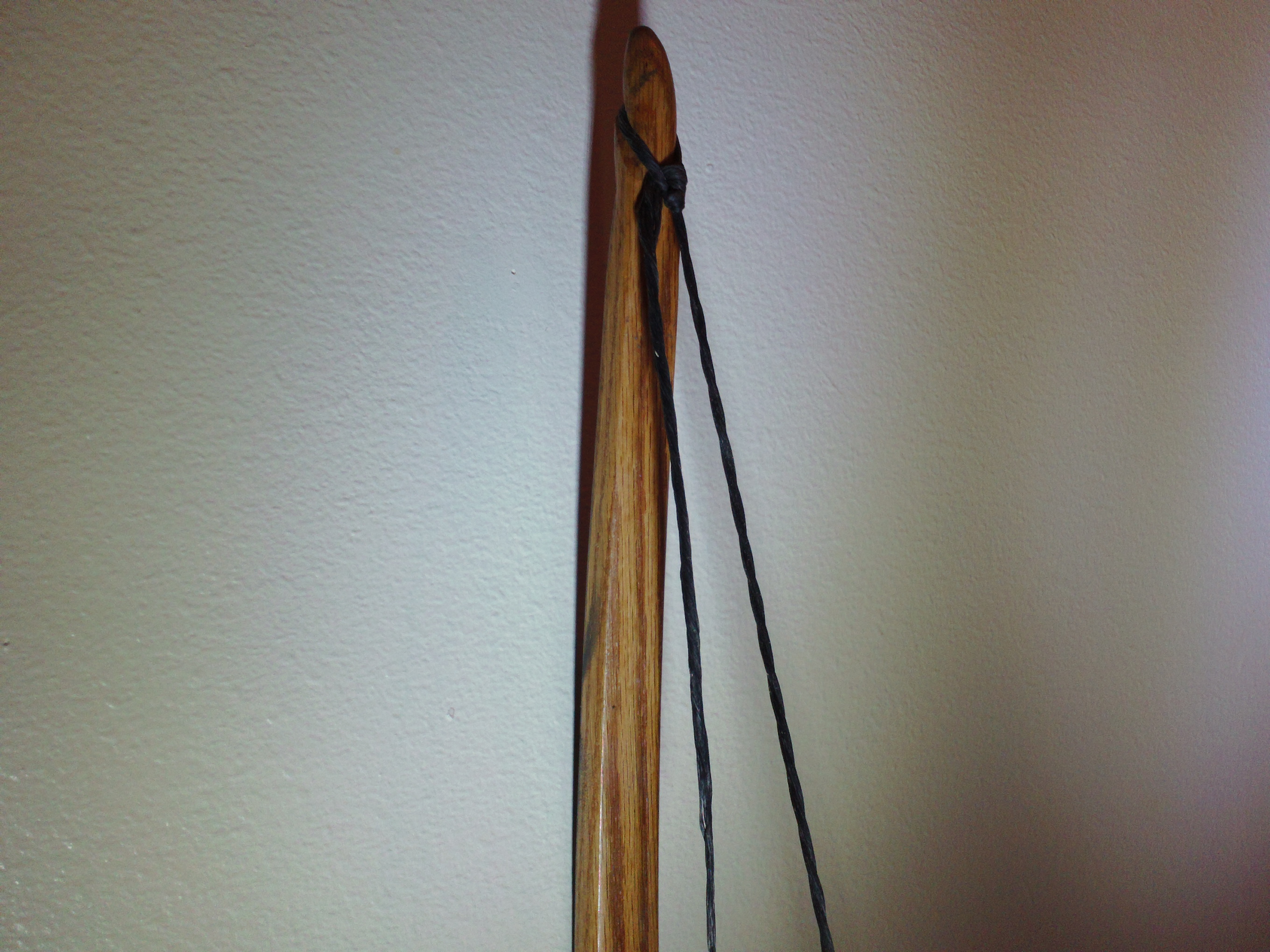 Making a flemish bow string with timber hitch
