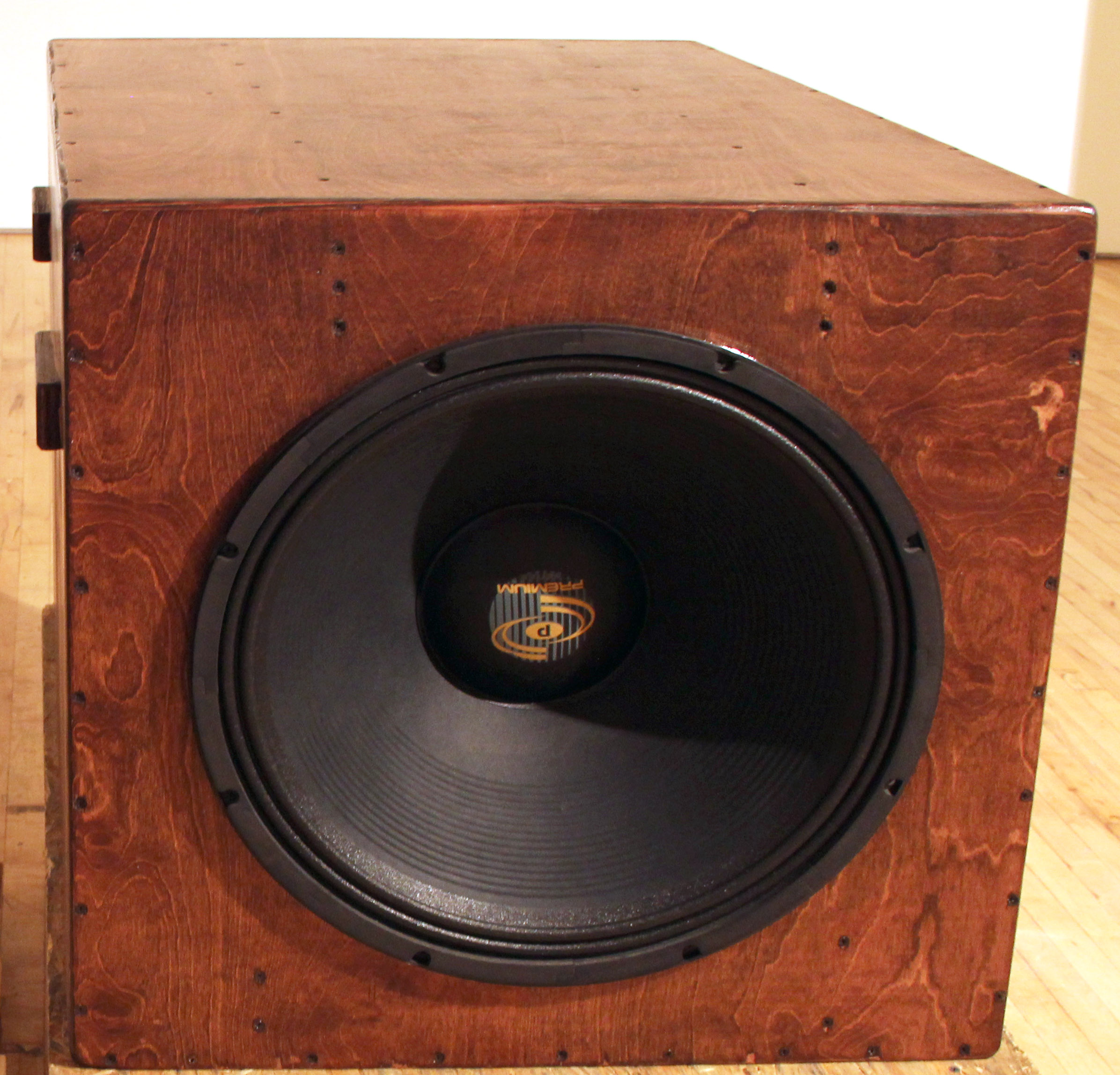 Build an Infrasonic Subwoofer