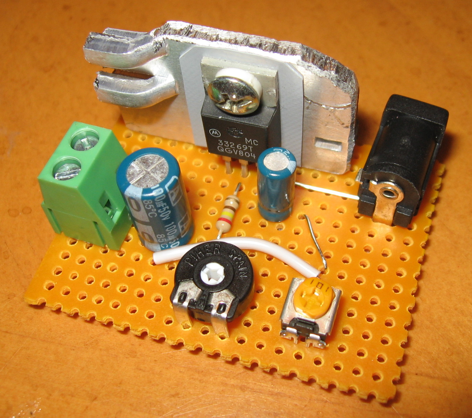 Improved Simple Adjustable DC Power Supply