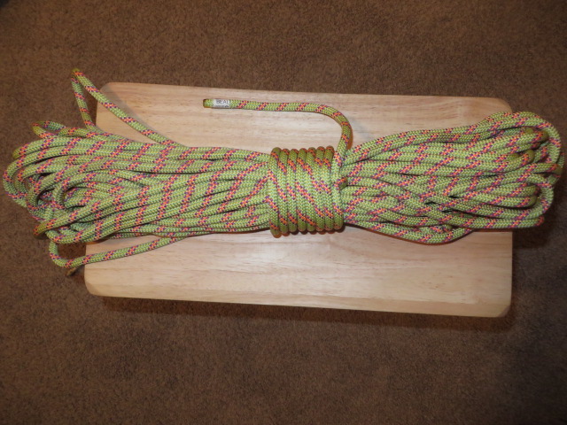 Coil ropes and cords perfectly with the two-peg system