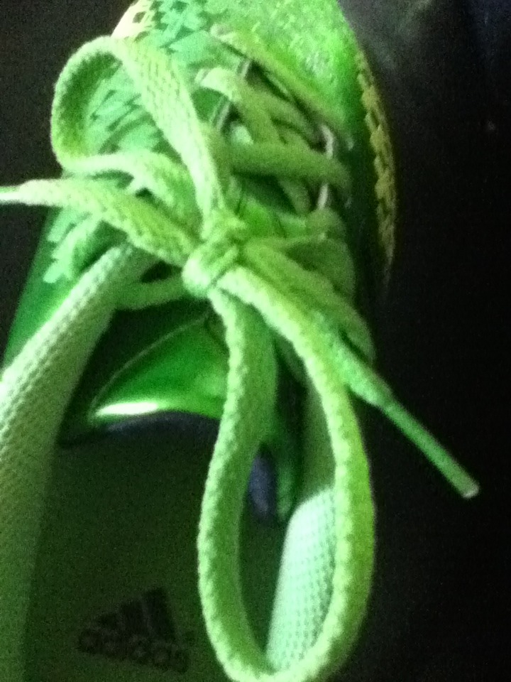 How To Tie Your Shoe