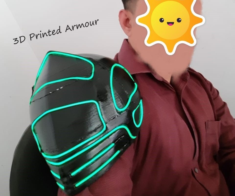 3D Printed Shoulder Armour EL Wire Integration
