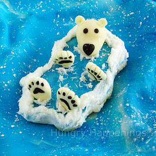 Floating+along+on+the+deep+blue+sea%252C+polar+bear+cookies%252C+Christmas%252C+winter%252C+fondant%252C+modeling+chocolate%252C+decorated+.jpg