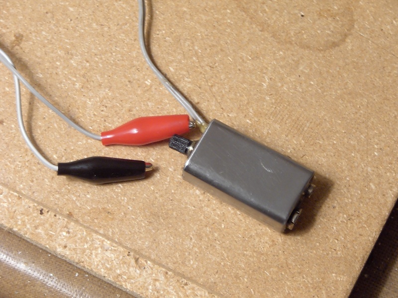 Pocket Protest (a LM386 Amp in a 9v Battery Casing)