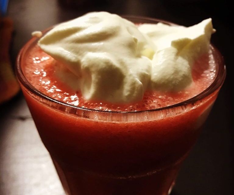 Strawberry Cream Floats for the Summer