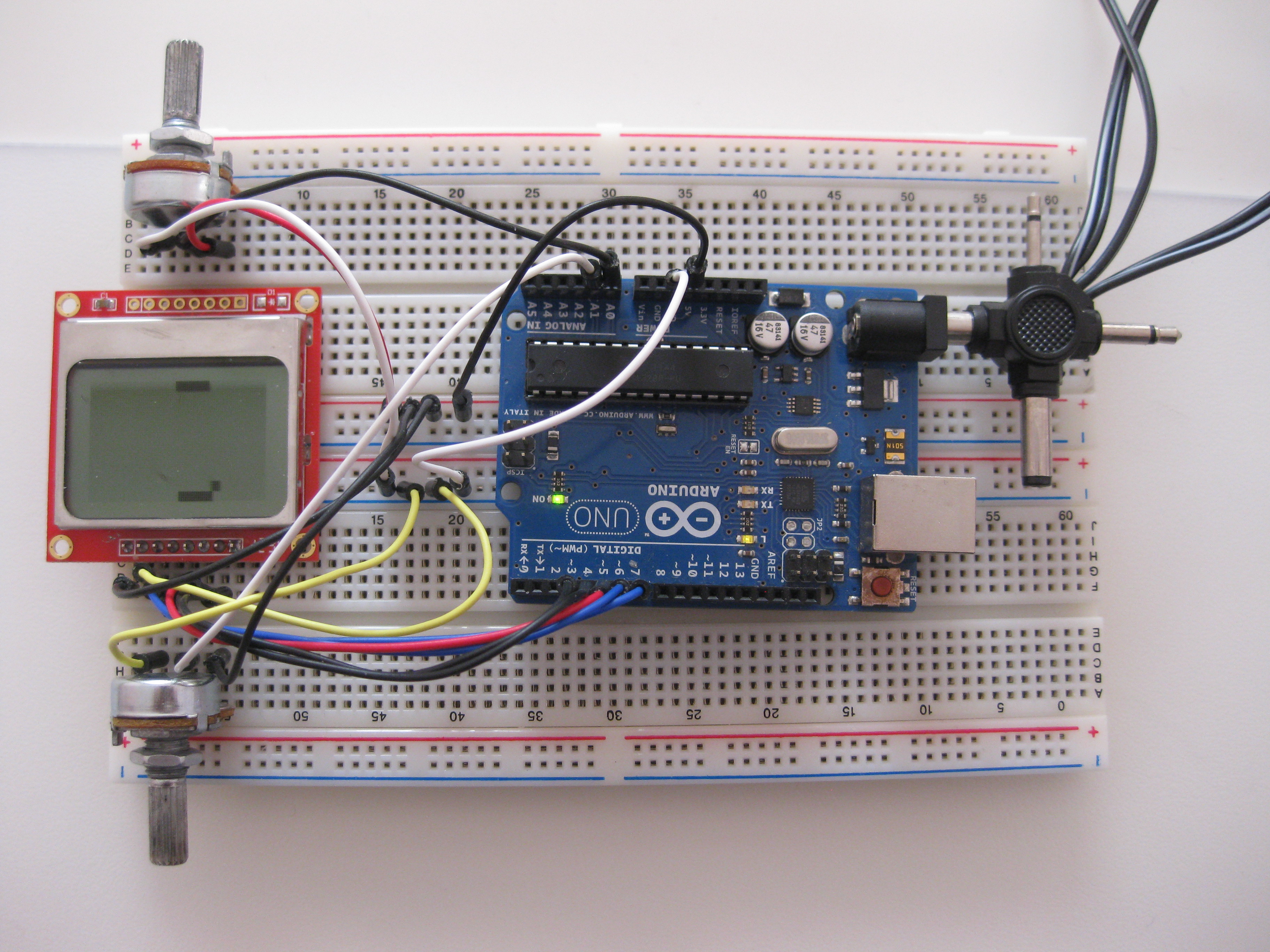 Yet Another Pong Game With Arduino Uno