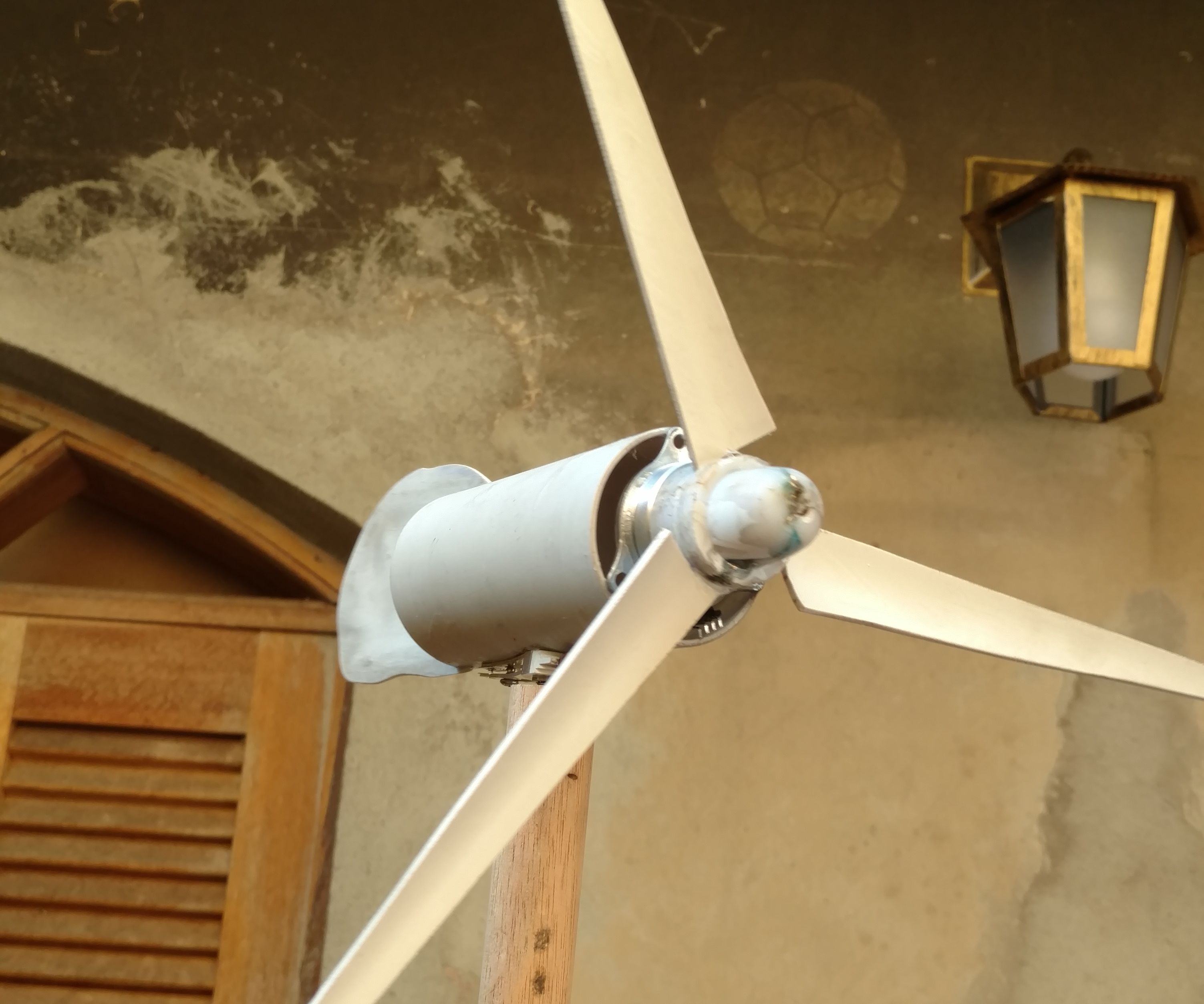 Make a Mini Windgenerator With Old Hd Parts