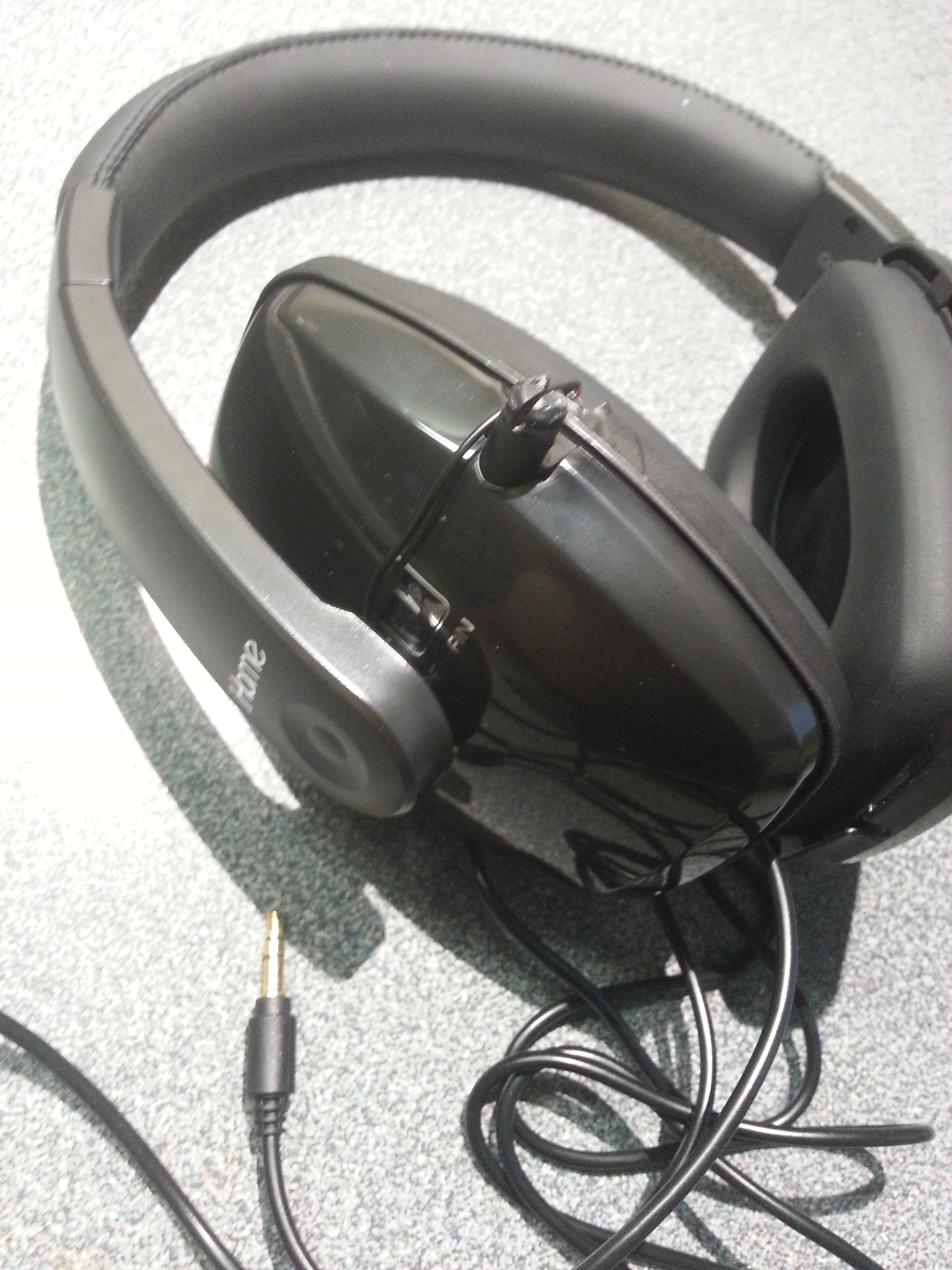DIY Super-Noise-Canceling Headphones