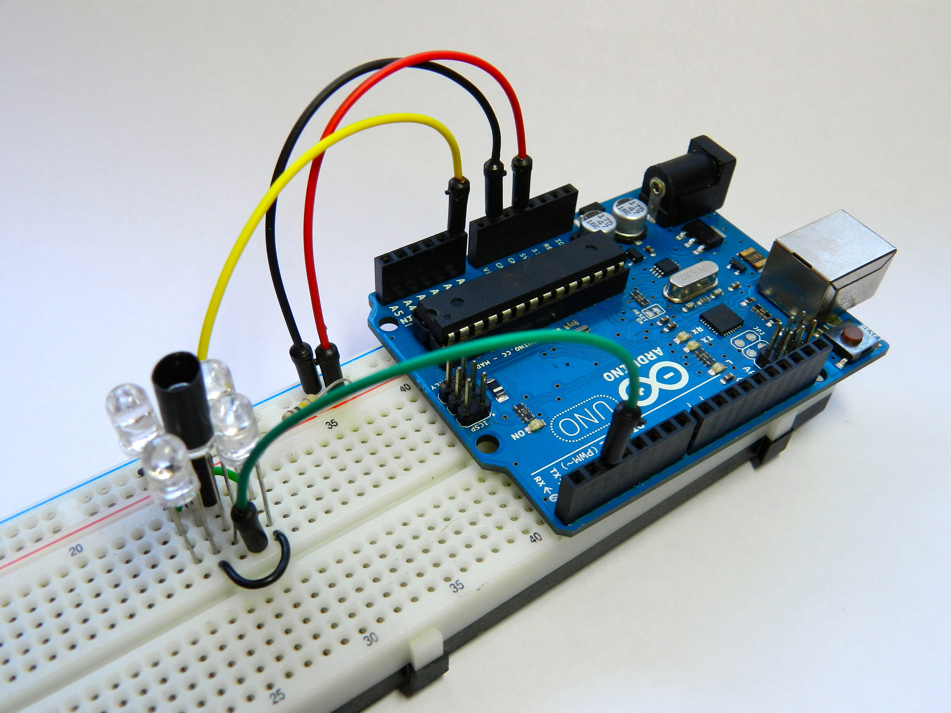 Simple IR Proximity Sensor With Arduino