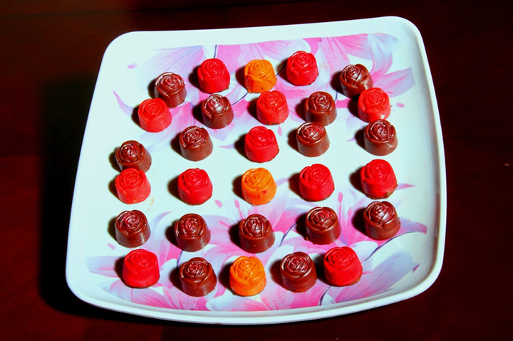 Easy To Make Homemade Chocolates Cake Recipe