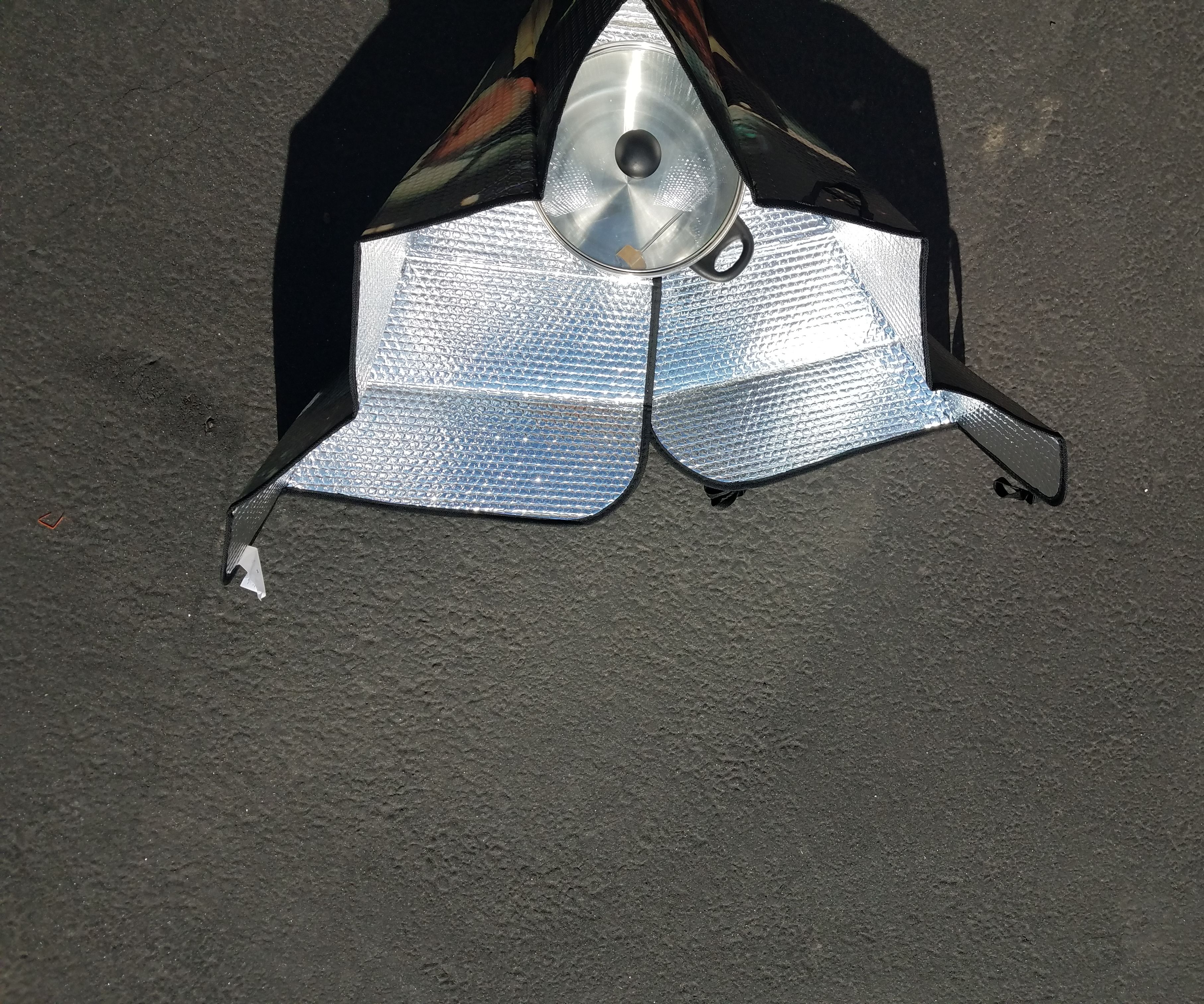Solar Cooker