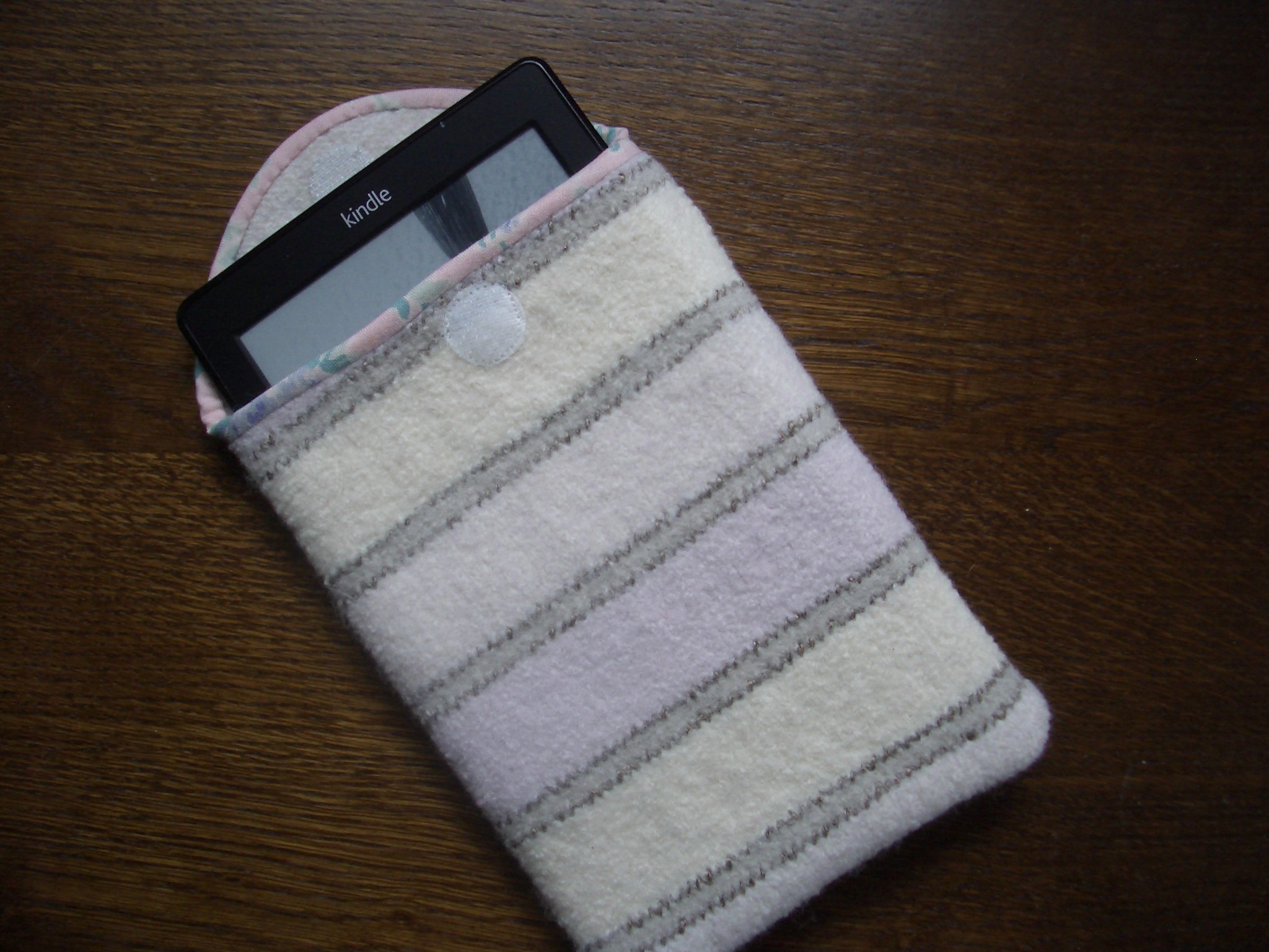 Felted wool Kindle cover