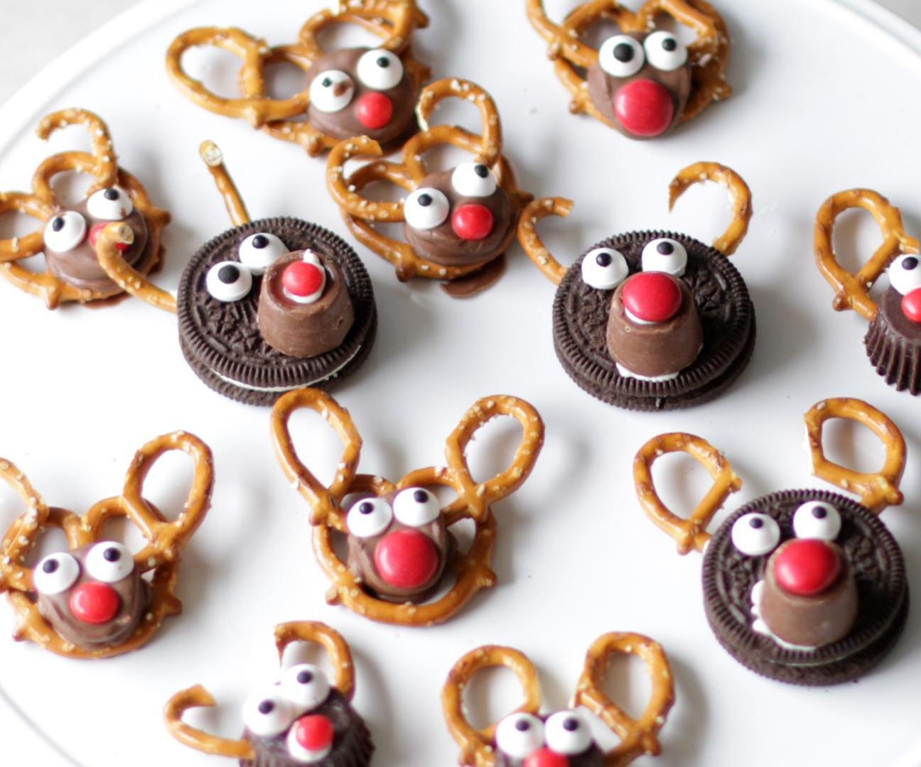 Pretzel Reindeer