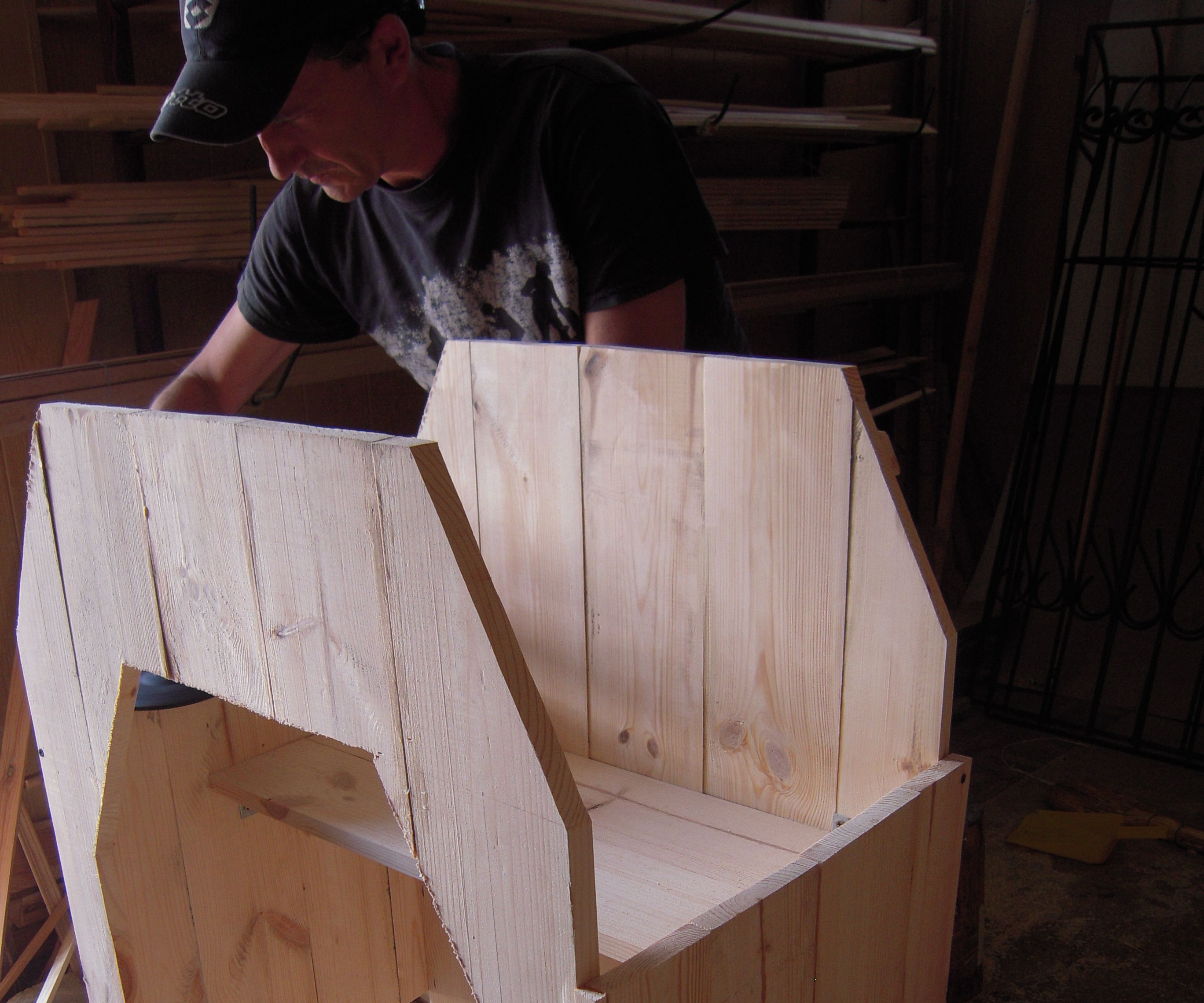 Creating a model of "kinetoscope" T.Edison                         