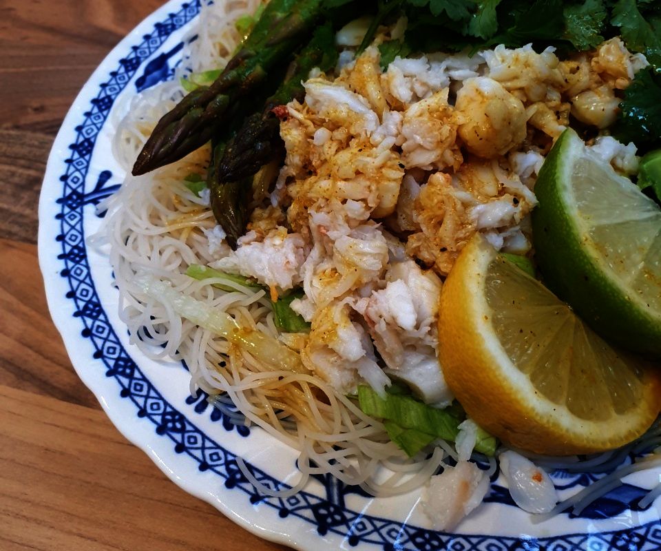 Luscious Crab and Avocado Salad With Green Tea Noodles and Soy Dressing