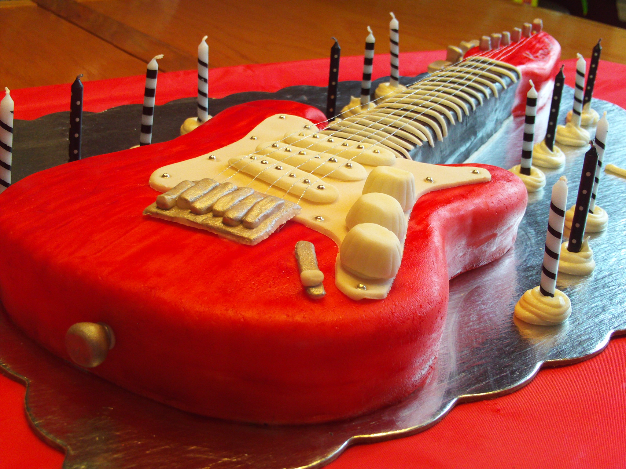 Electric Guitar Cake