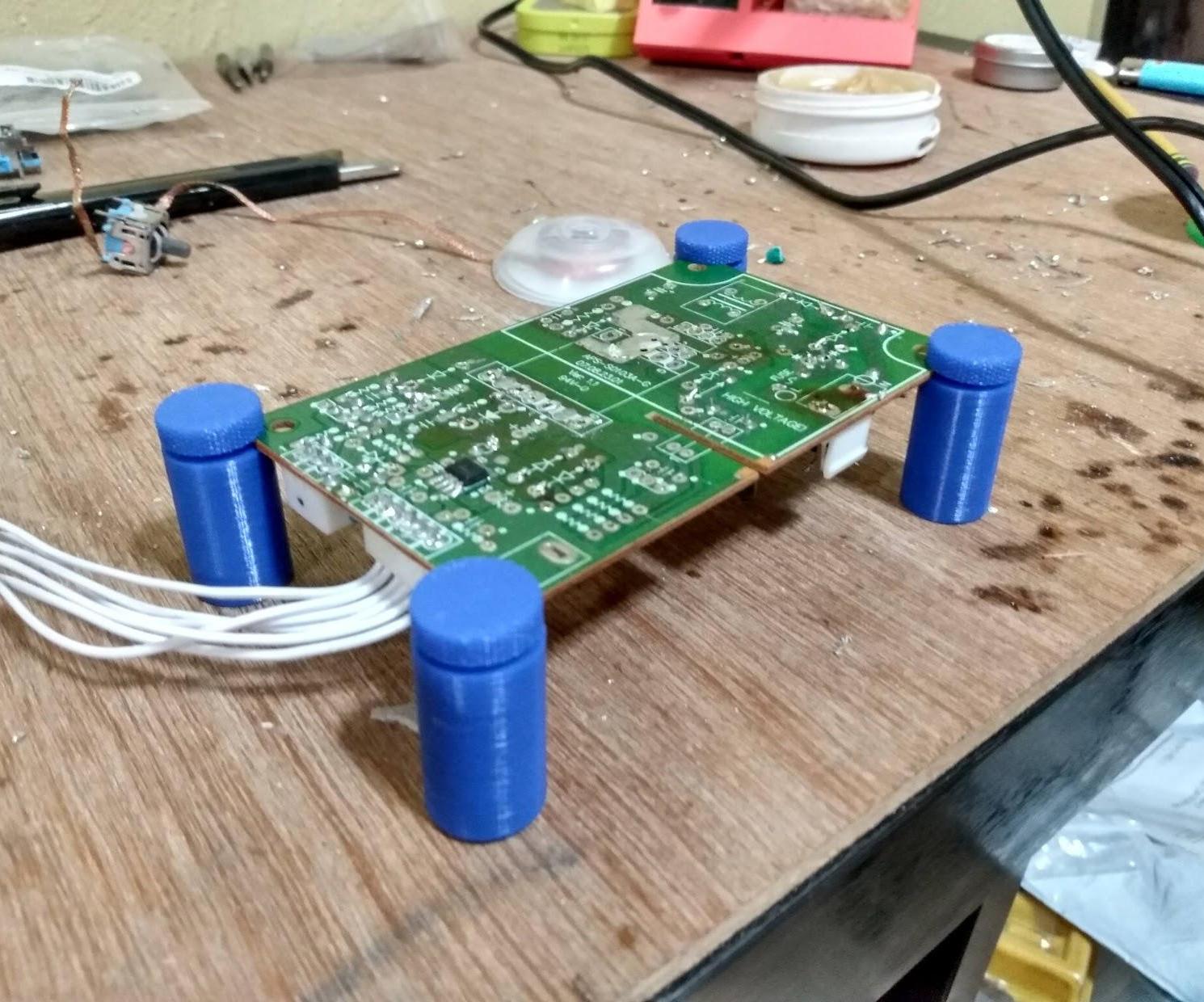 Simple 3D Printed PCB Holder