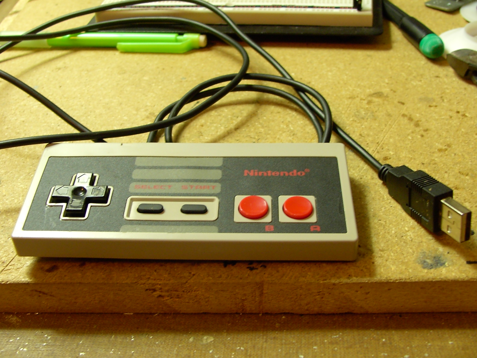 Convert a NES gamepad to USB with Arduino