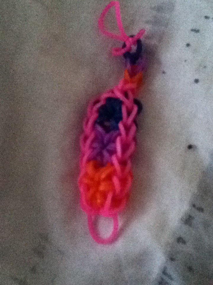 Rainbow Loom Starburst Keychain