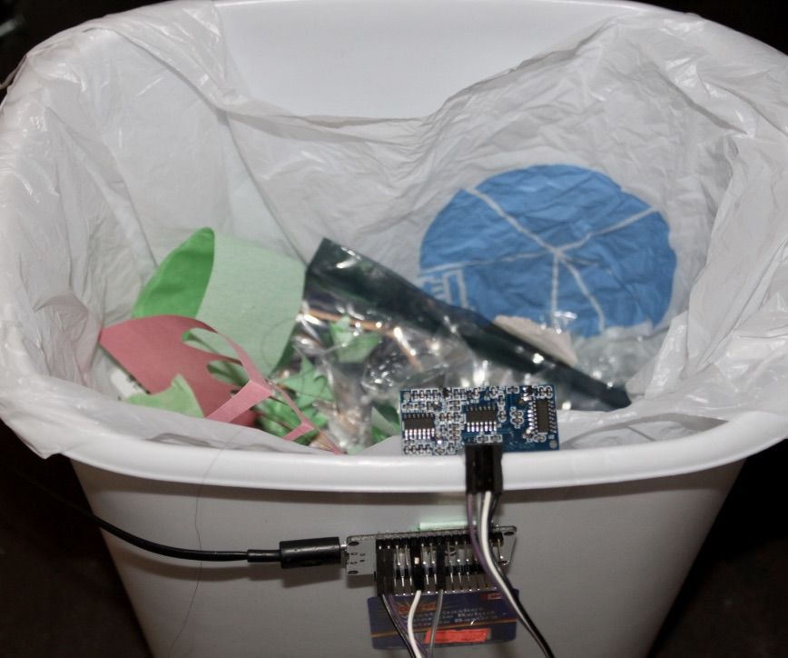 Smart Trash Bin - Email Notifier When Full (Wifi IoT)